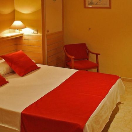 Hotel Piccadilly Sitges Luaran gambar