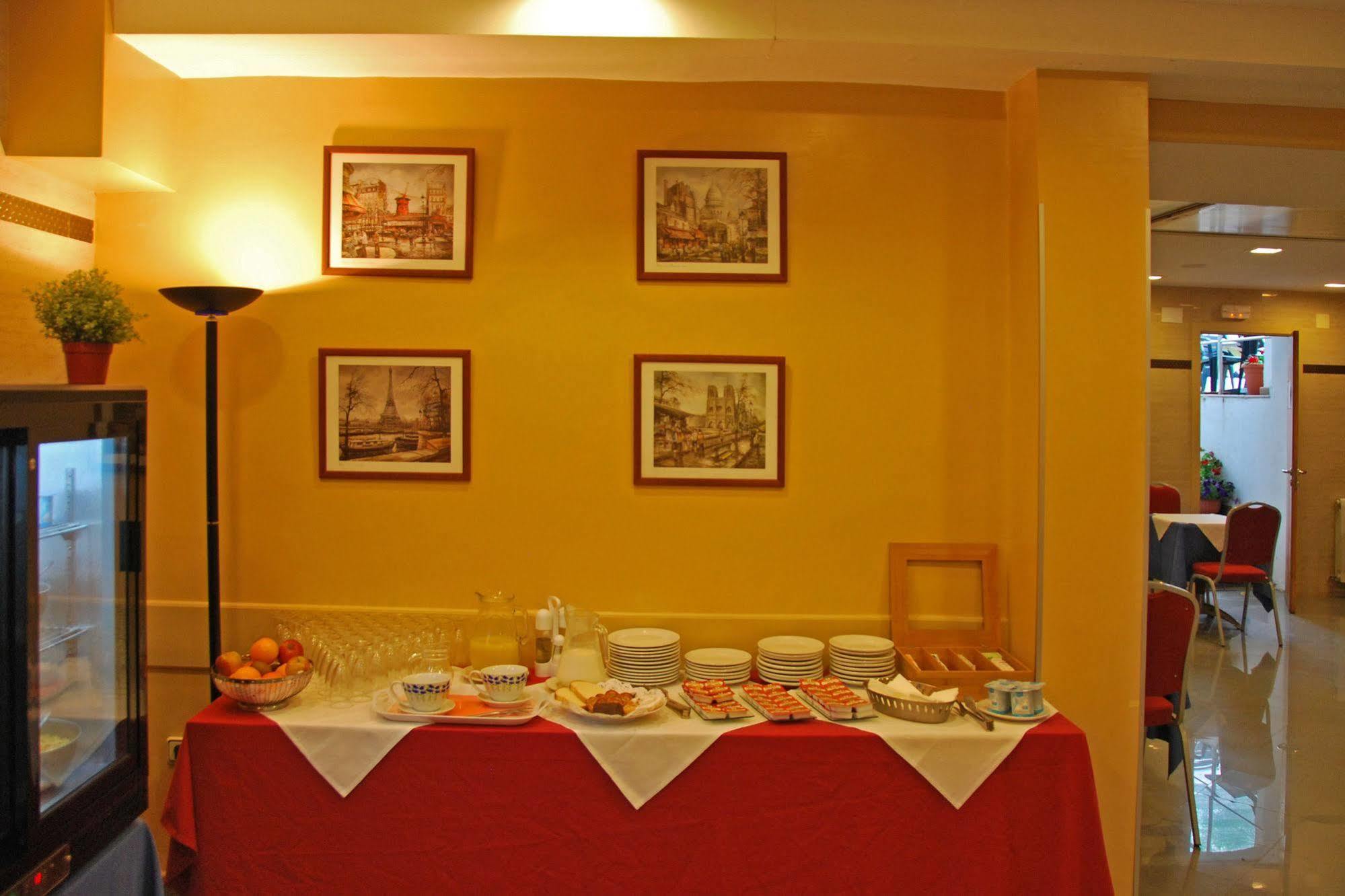 Hotel Piccadilly Sitges Luaran gambar