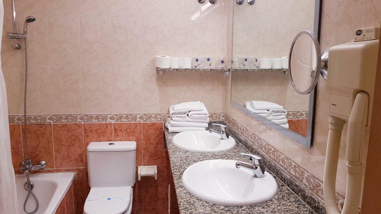 Hotel Piccadilly Sitges Luaran gambar