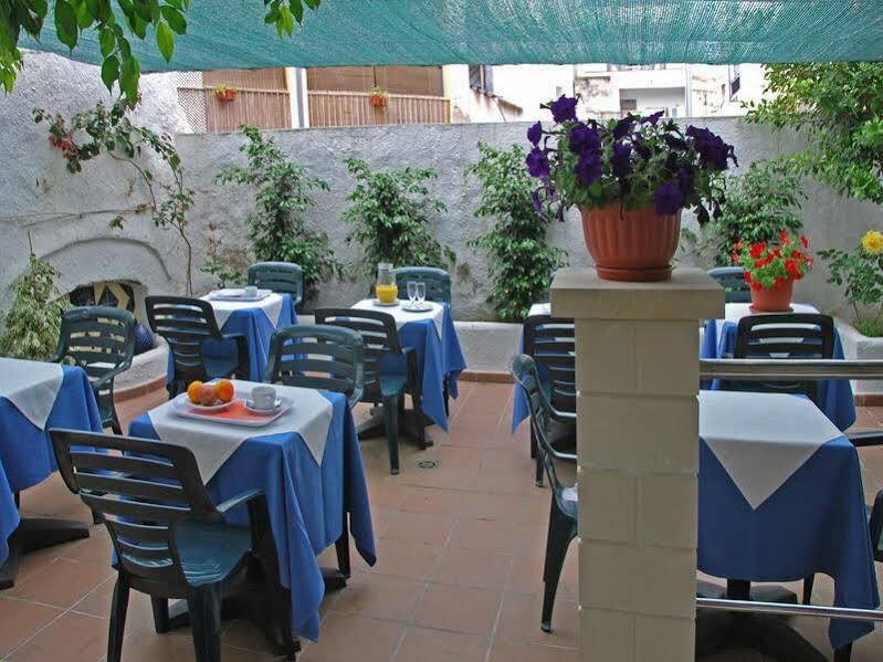 Hotel Piccadilly Sitges Luaran gambar