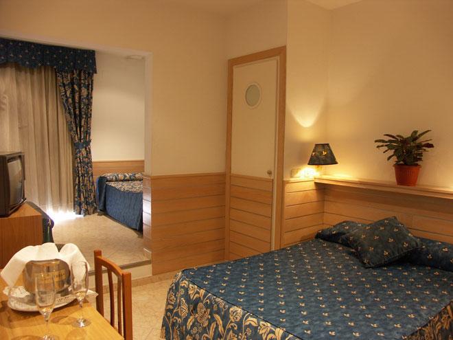 Hotel Piccadilly Sitges Bilik gambar